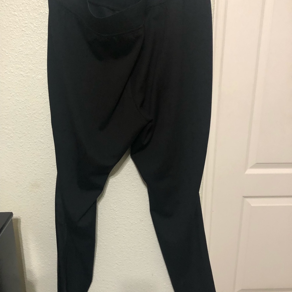 Black leggings